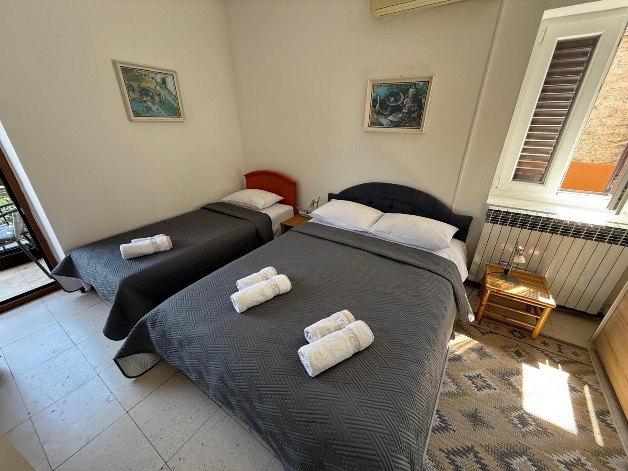 Apartments Aleksic Old Town بودفا الغرفة الصورة